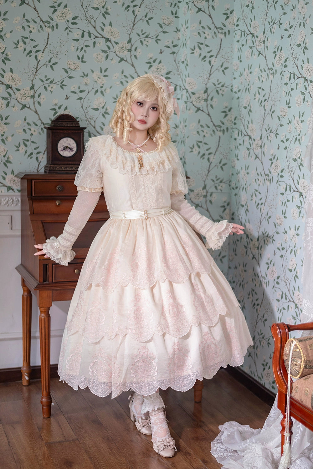 【受注予約9/25まで】Noble Garden 付け袖付きレースブラウス