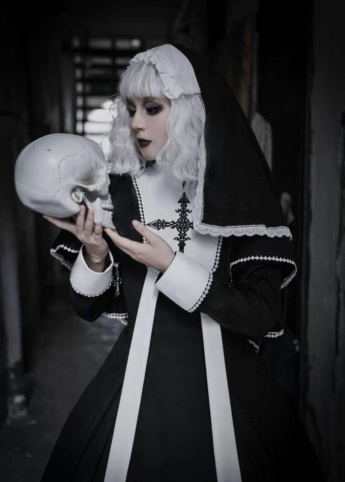 Nun-style cross-design gothic lolita long dress and cape