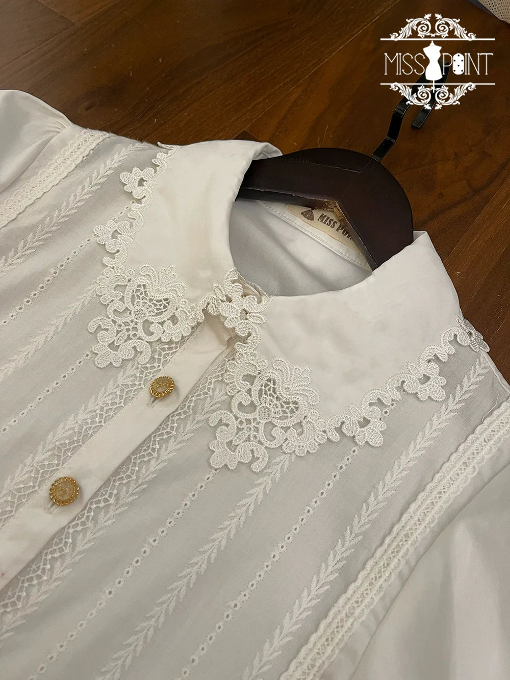 [Pre-order] Secret Key White Lace Short Sleeve Blouse