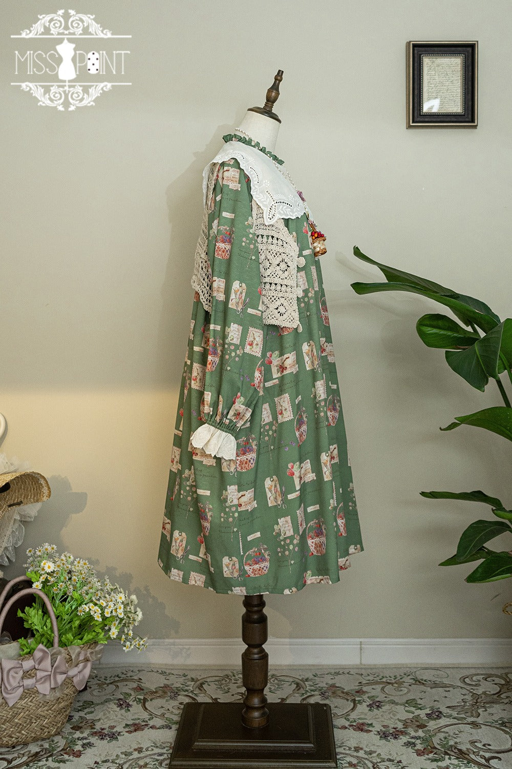 Simultaneous purchase only [Sales period ended] Forest Picture Book Accessories