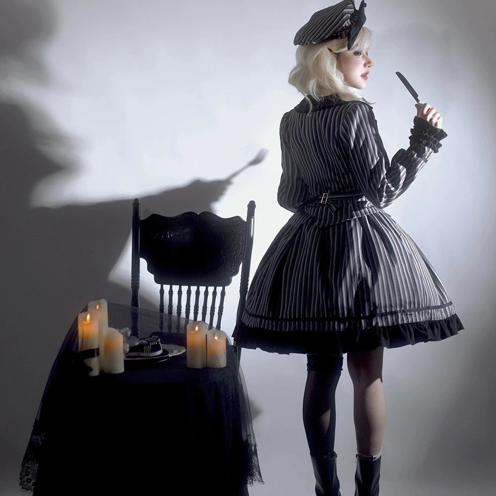 [Pre-orders available until 12/4] Classic Chocolat Stripe Short Jacket