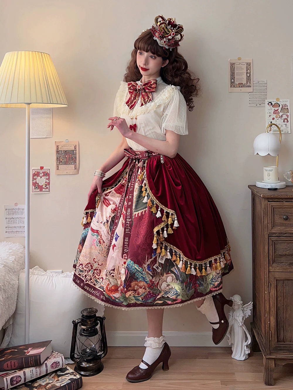 [Pre-order] Wanhua Mirror Western Aristocrat-style Skirt, Lace Type