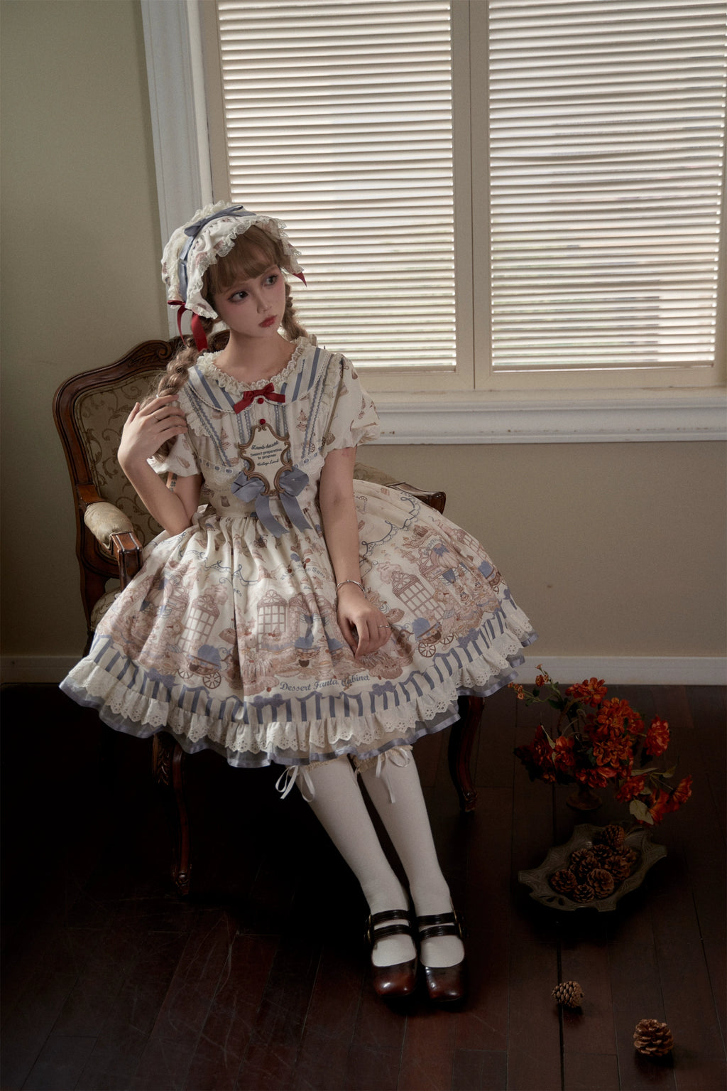 [Pre-orders available until 10/28] Antique Dessert Room Short Sleeve Dress