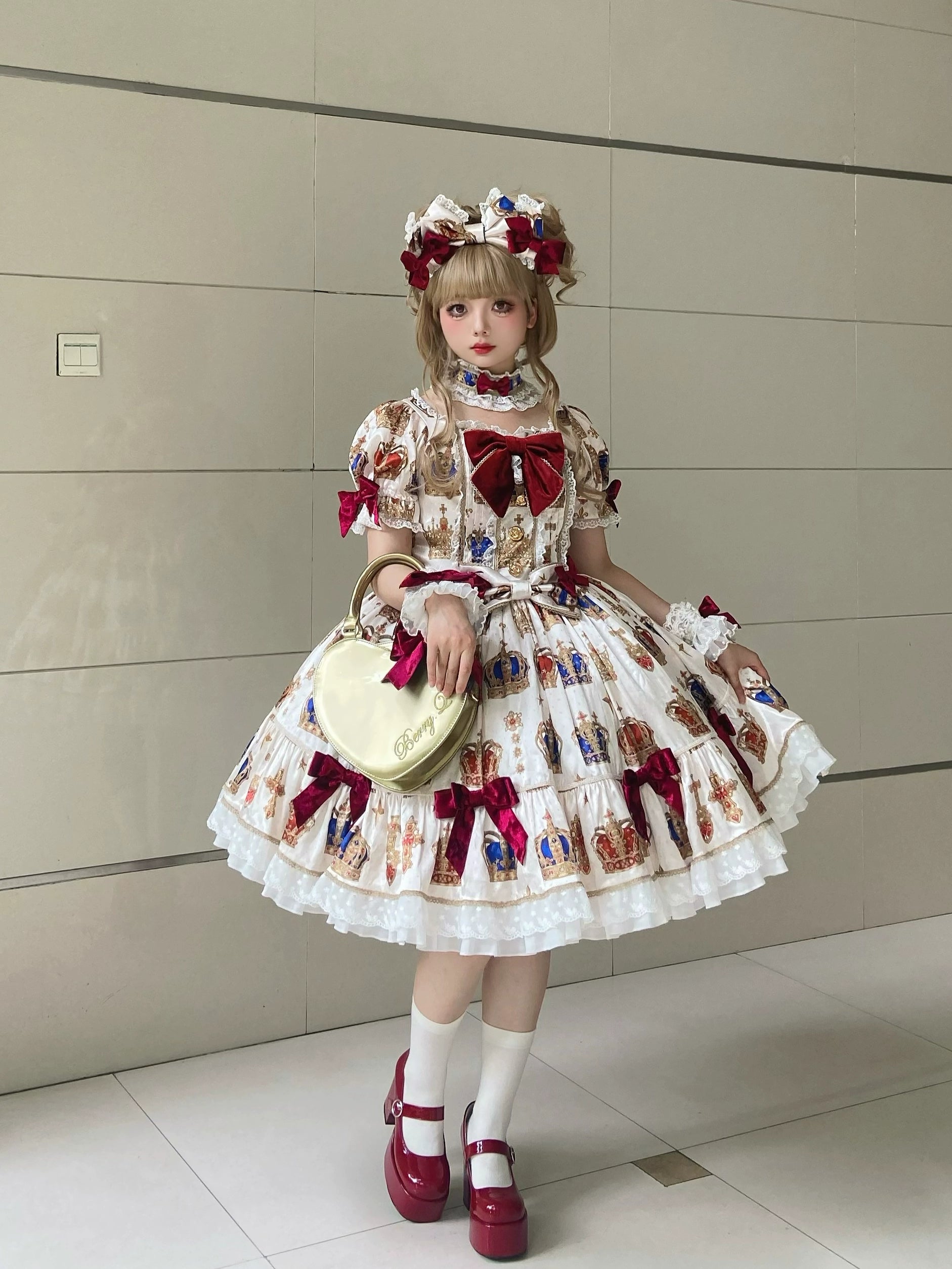[Resale/Pre-orders available until 3/9] Star Crown Velvet Ribbon Print Dress