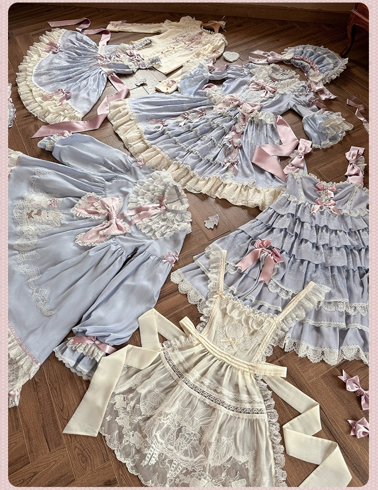 [Pre-orders available until 12/18] Lace Figure Applique Dress