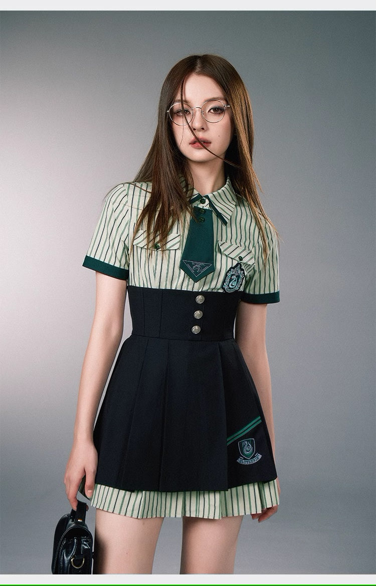 [Reservation sale] Hogwarts School of Witchcraft and Wizardry Short sleeve striped dress and mini skirt