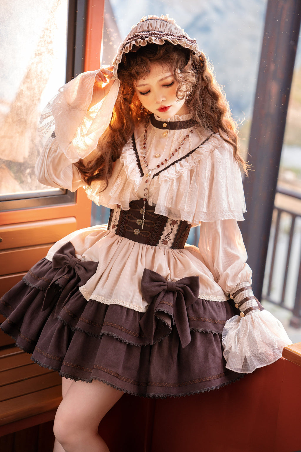 [Pre-order] Sunset Thron lace blouse