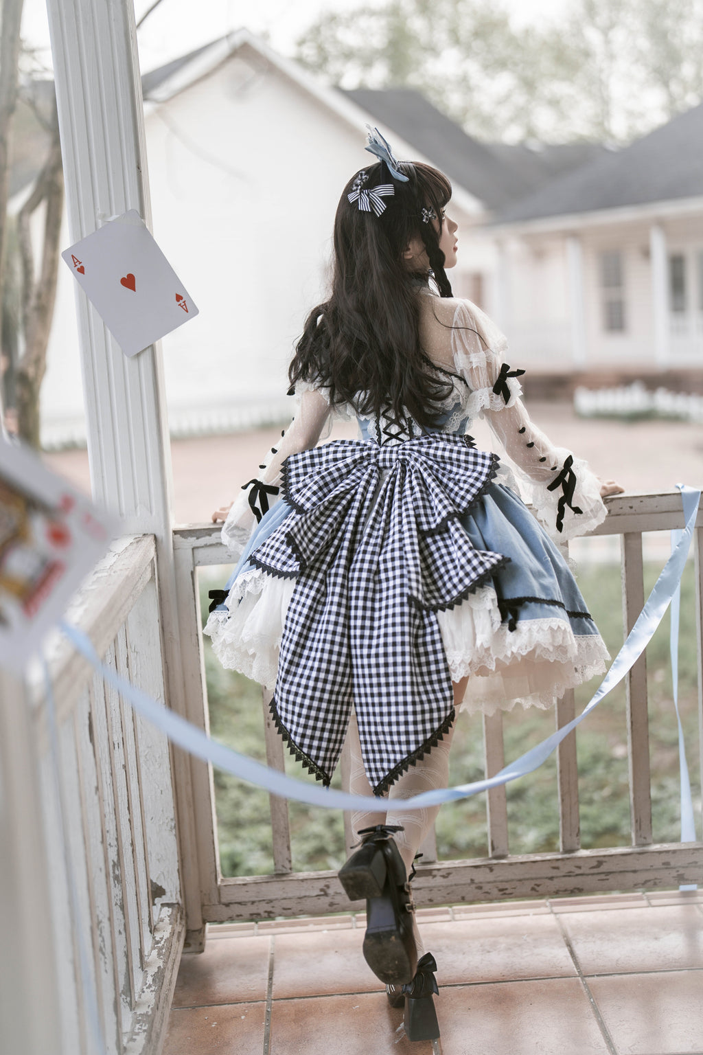[Sales period ended] Alice in China Heart and Check Set