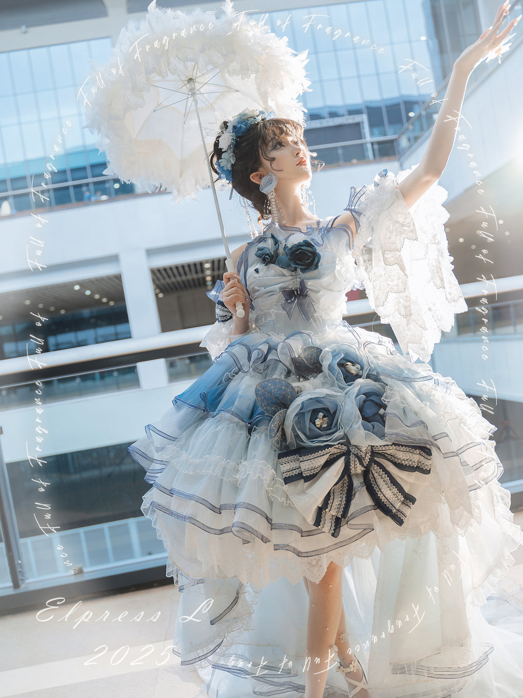 [Pre-orders available until 2/26] Full of Fragrance Dress with Train and Inner Skirt - Blue