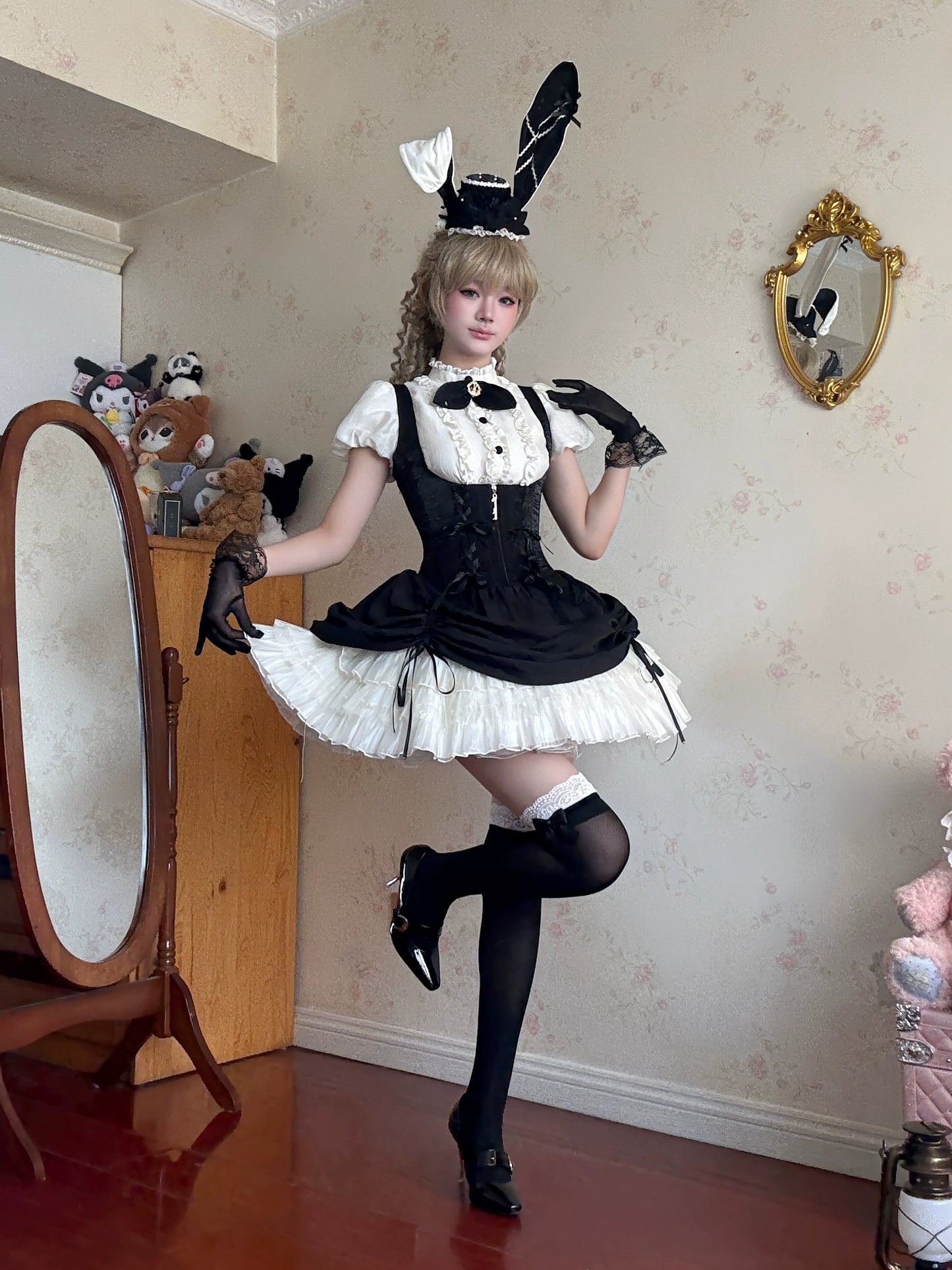 【受注予約6/30まで】Brulee Bunny コルセットジャンパースカートセット・ブラック