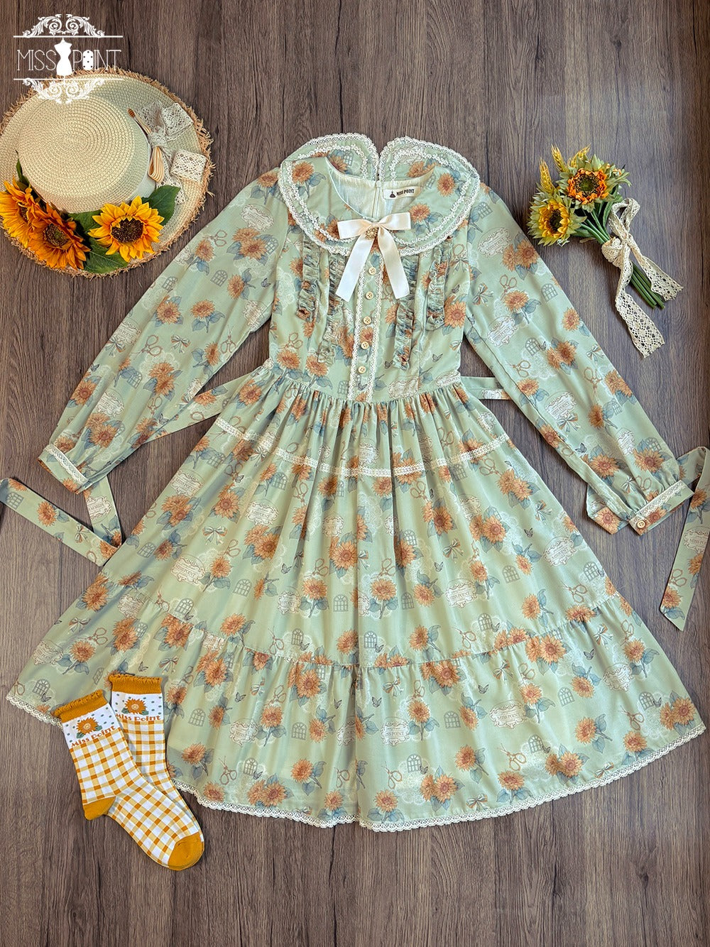 [Pre-order] Gardening Sunflower Daily Dress