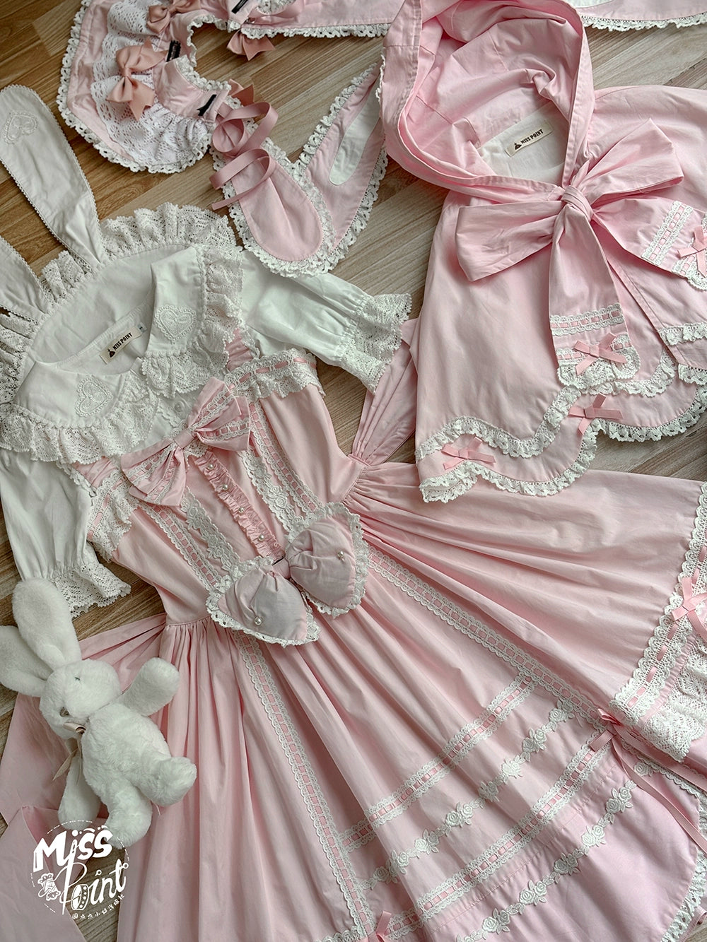 【受注予約6/12まで】Antique Petal Rabbit リボンジャンパースカート