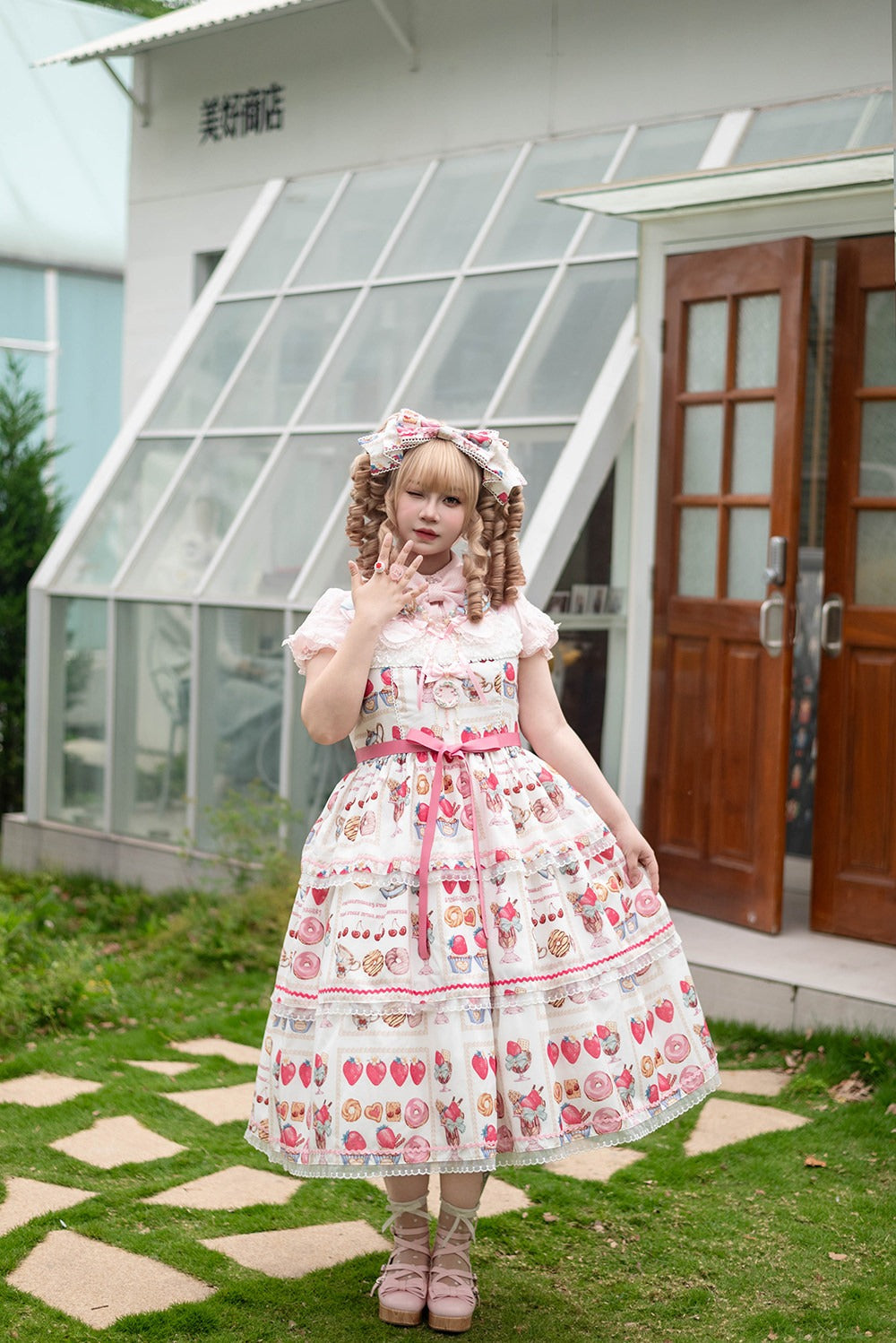 【受注予約6/24まで】Strawberry Parfait Tea プリントジャンパースカート