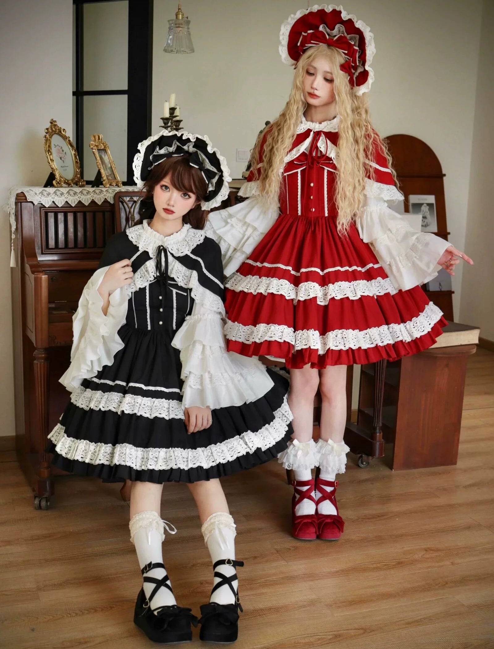 [Pre-orders available until 12/12] Caramel Doll Lace Short Cape