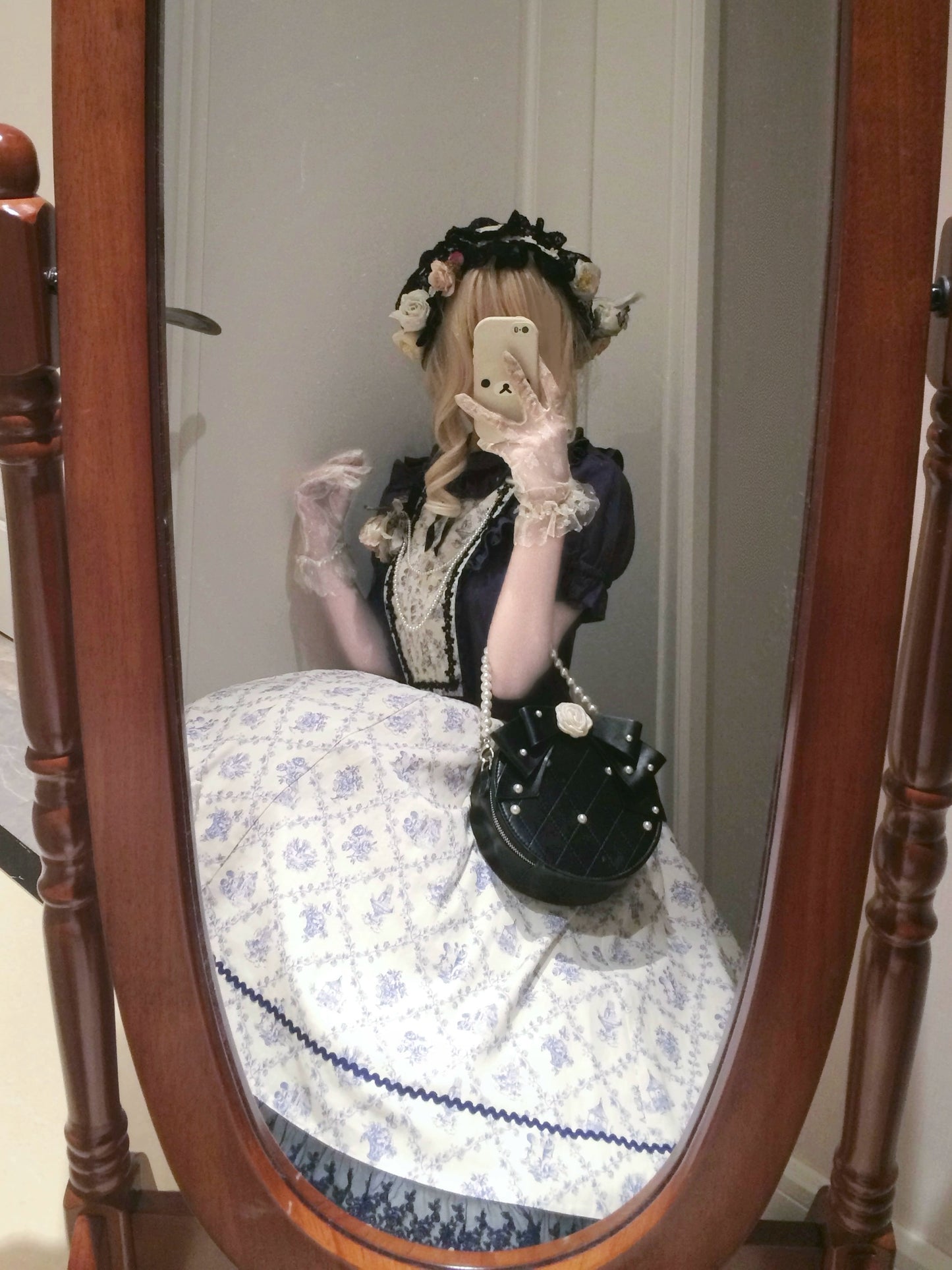 【受注予約7/16まで】花影の午後 くすみカラーの小花プリント切替ワンピース