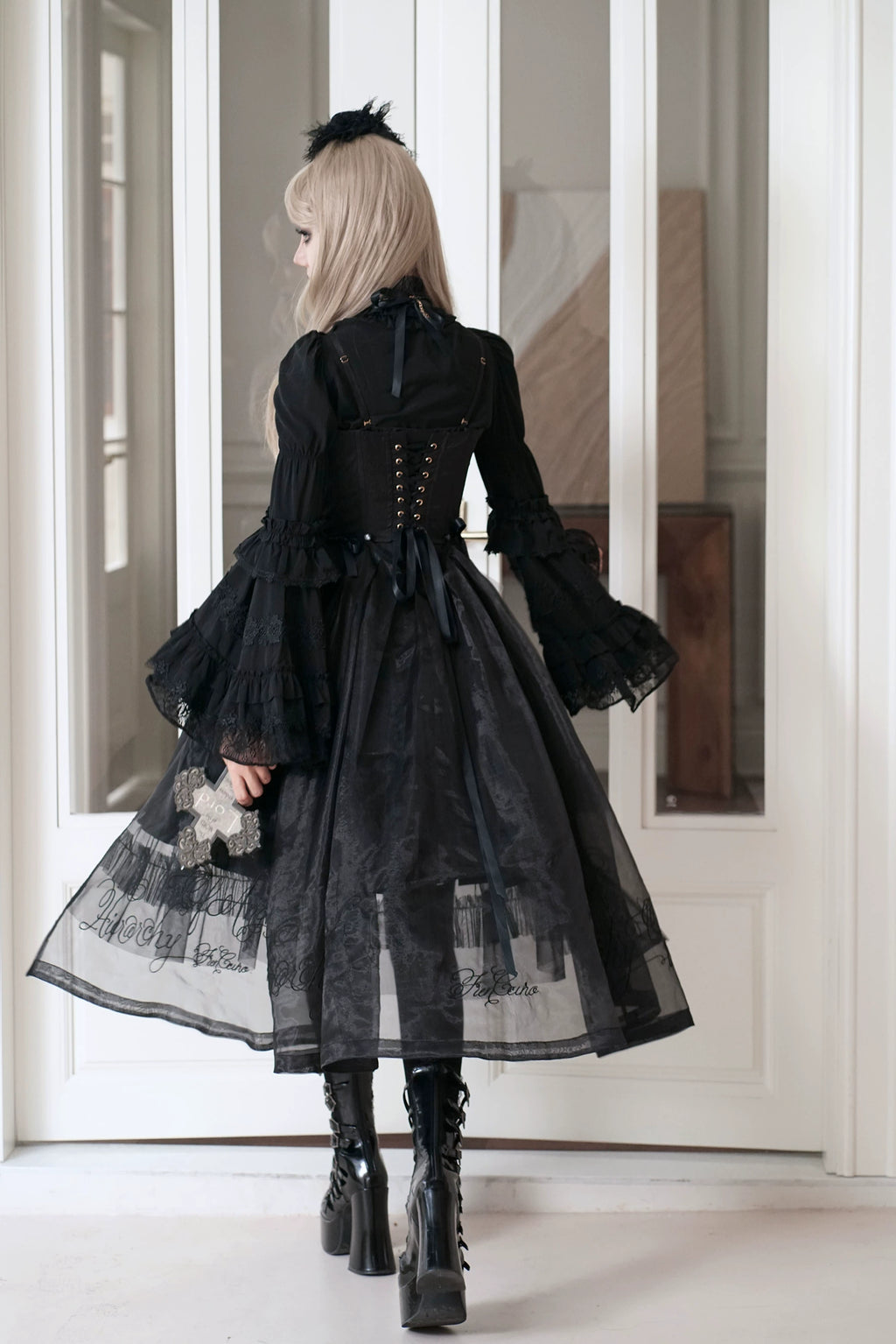 [Pre-orders available until 2/18] Scale Theory Short Jumper Skirt
