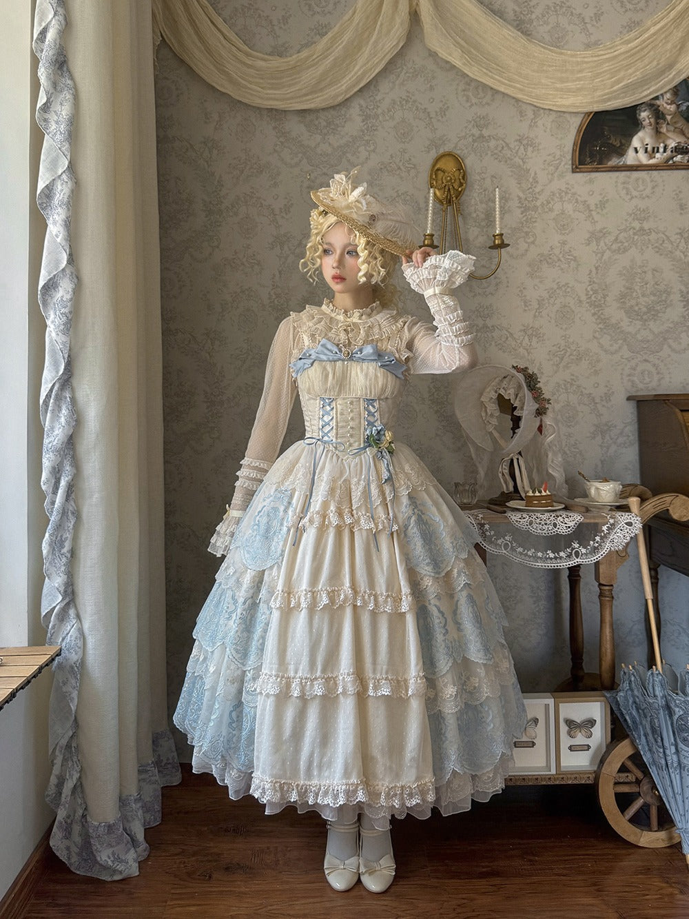 【受注予約9/25まで】Noble Garden 刺繍ジャンパースカート