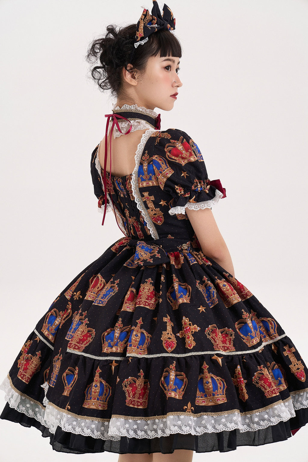 [Resale/Pre-orders available until 3/9] Star Crown Velvet Ribbon Print Dress