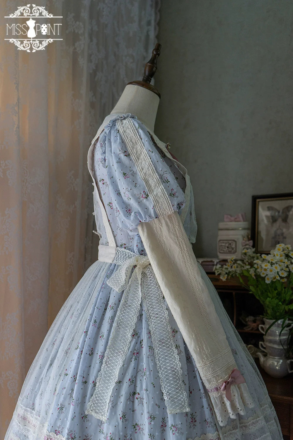 [Pre-order] Pink Flower Polka Dot Sheer Apron