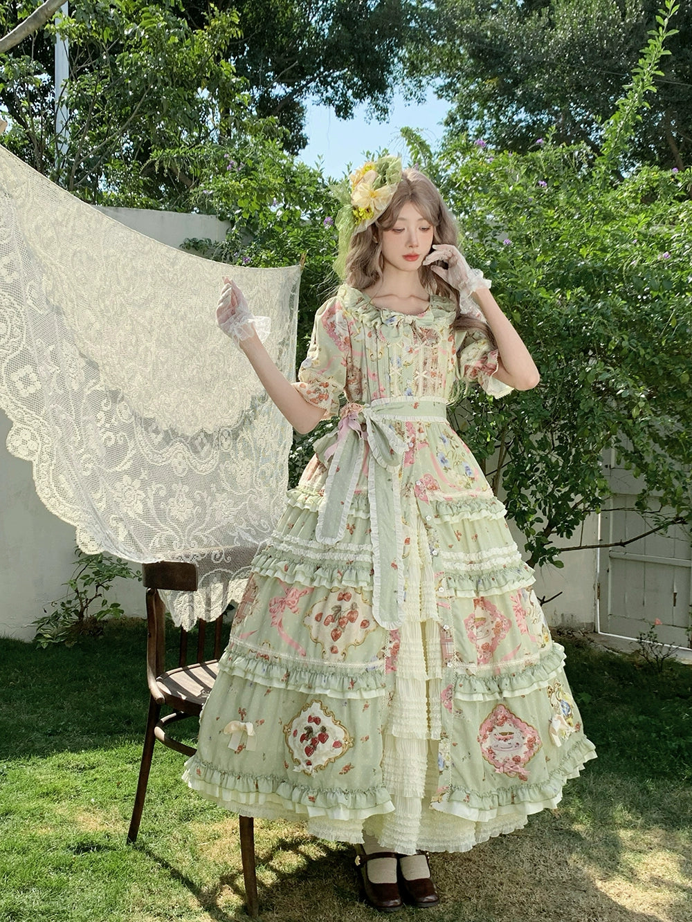 [Pre-orders available until 2/19] Cat Rose Tea Party Luxury Dress