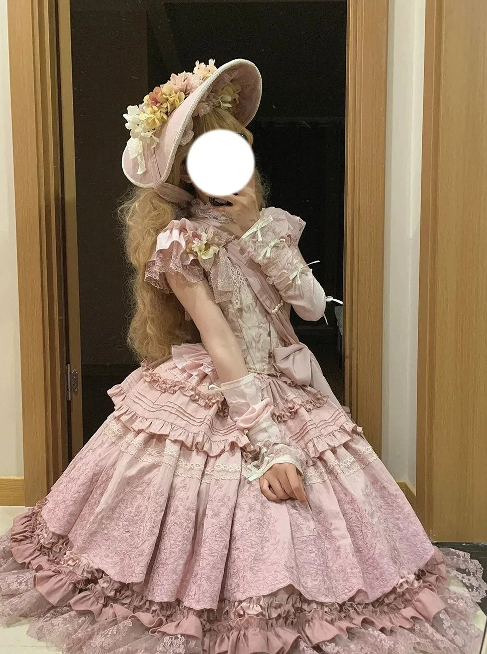 Fourteen-line poem: Lace and embroidered skirt