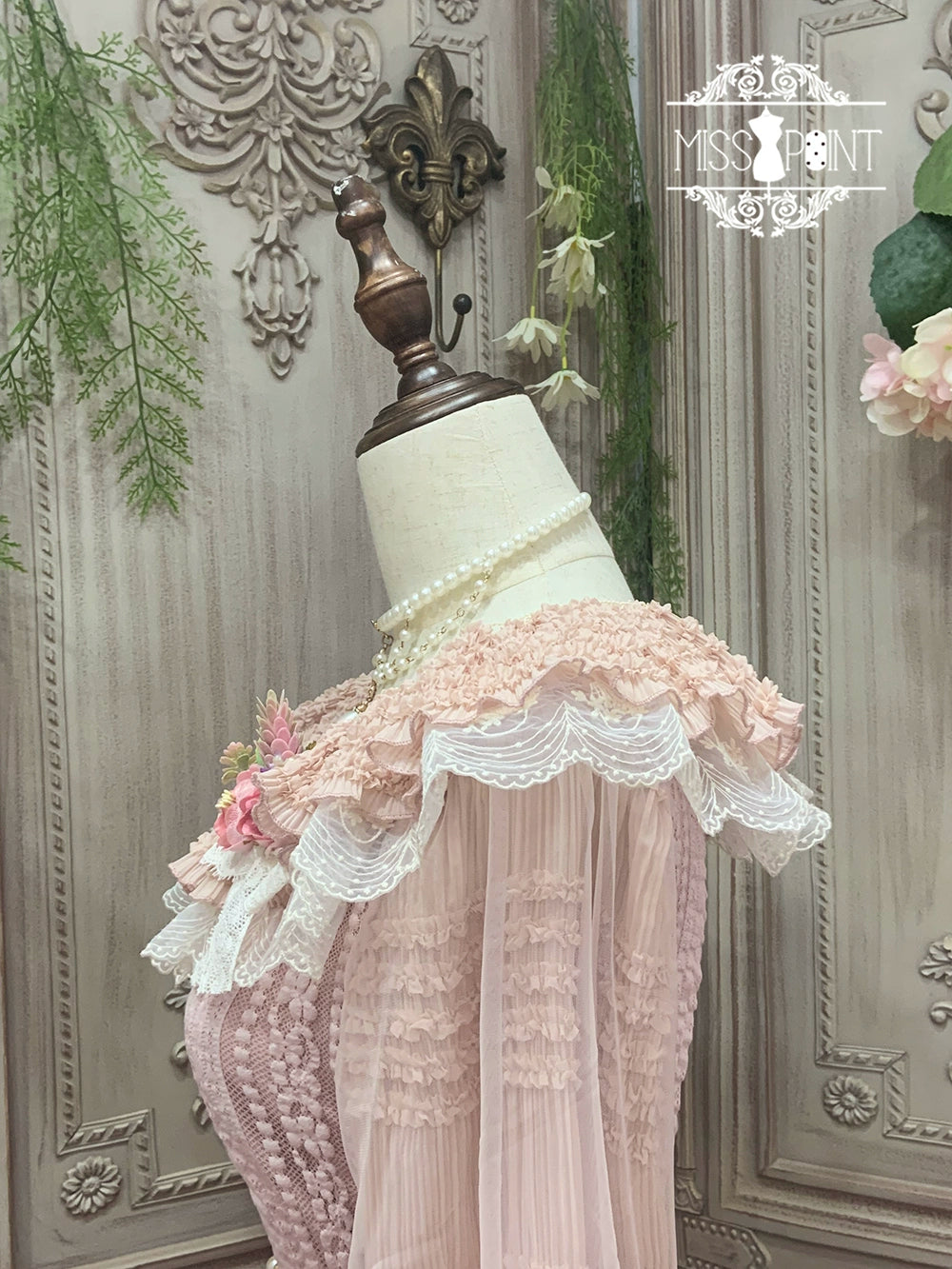 [Pre-orders available until 2/19] Cat Rose Tea Party Ruffled Long Sleeve Blouse