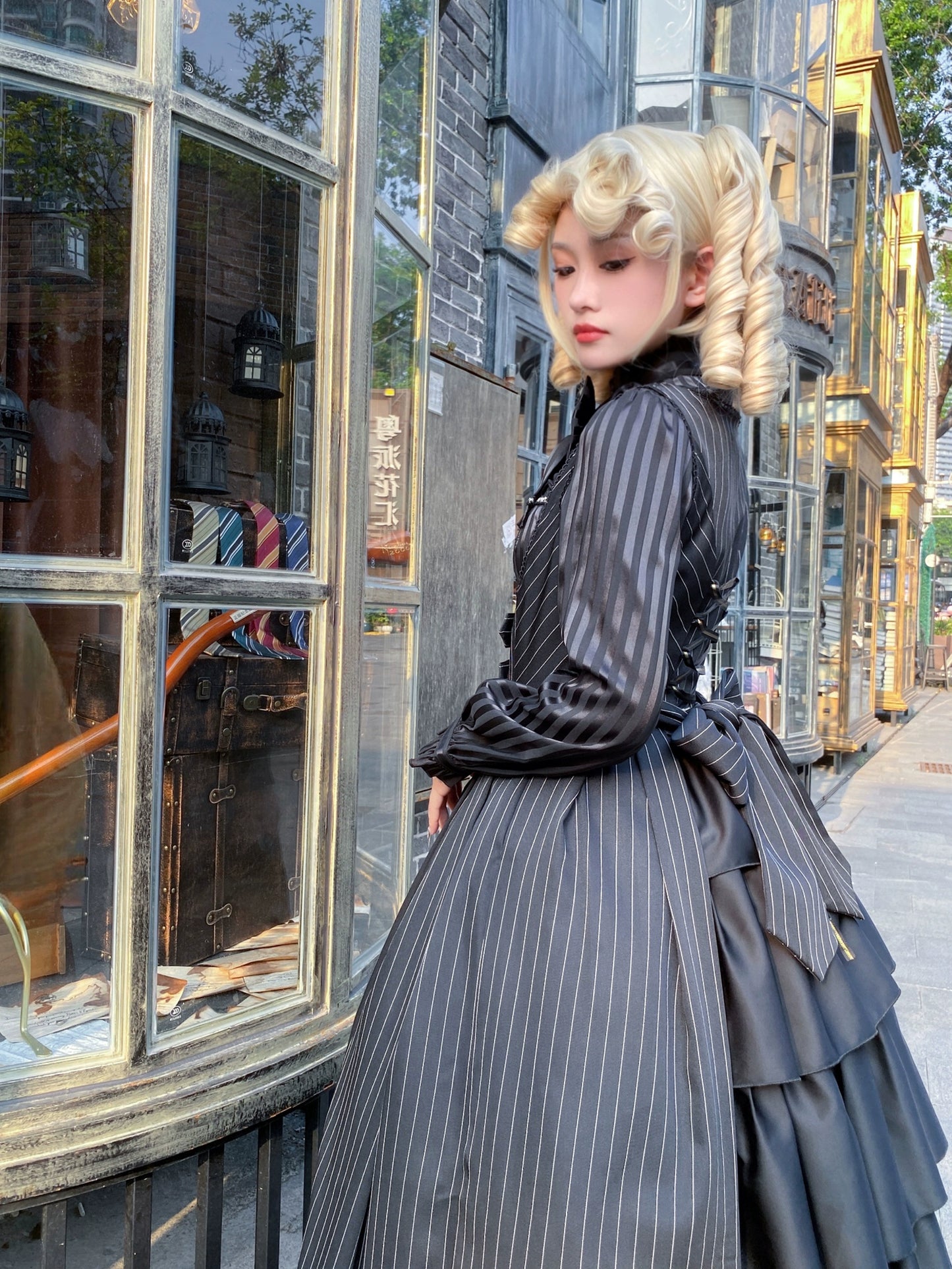 [Pre-orders available until 9/29] Bright Moon Corset Jumper Skirt Stripe [Black]