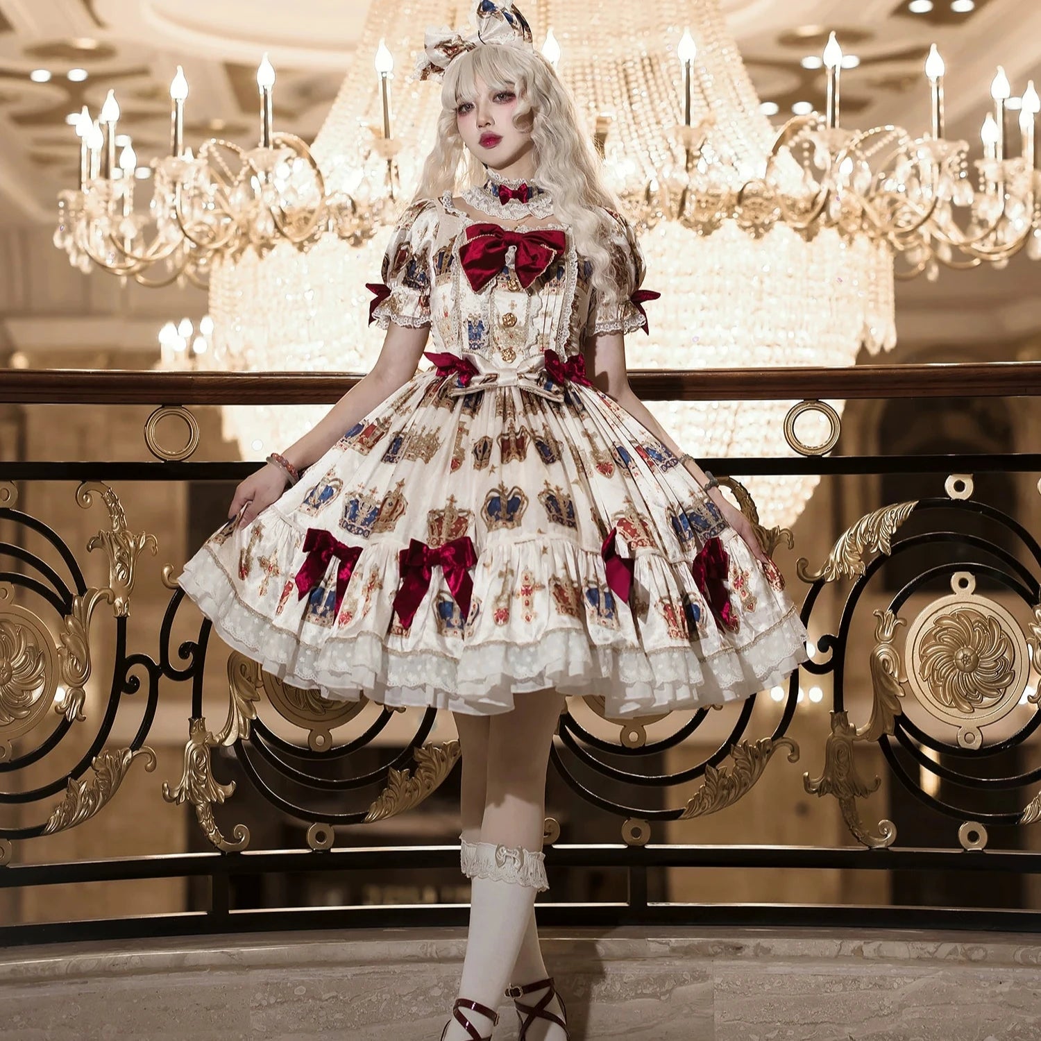 [Resale/Pre-orders available until 3/9] Star Crown Velvet Ribbon Print Dress