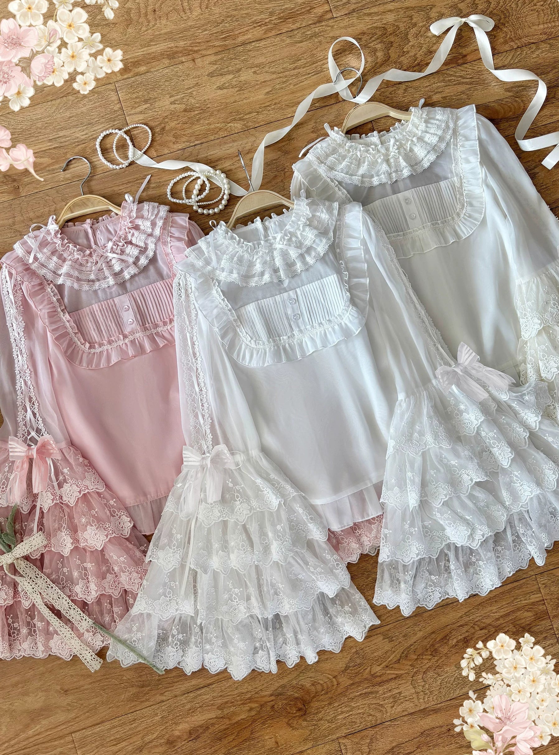 【受注予約8/5まで】Rabbit and Sakura 姫袖ブラウス2.0