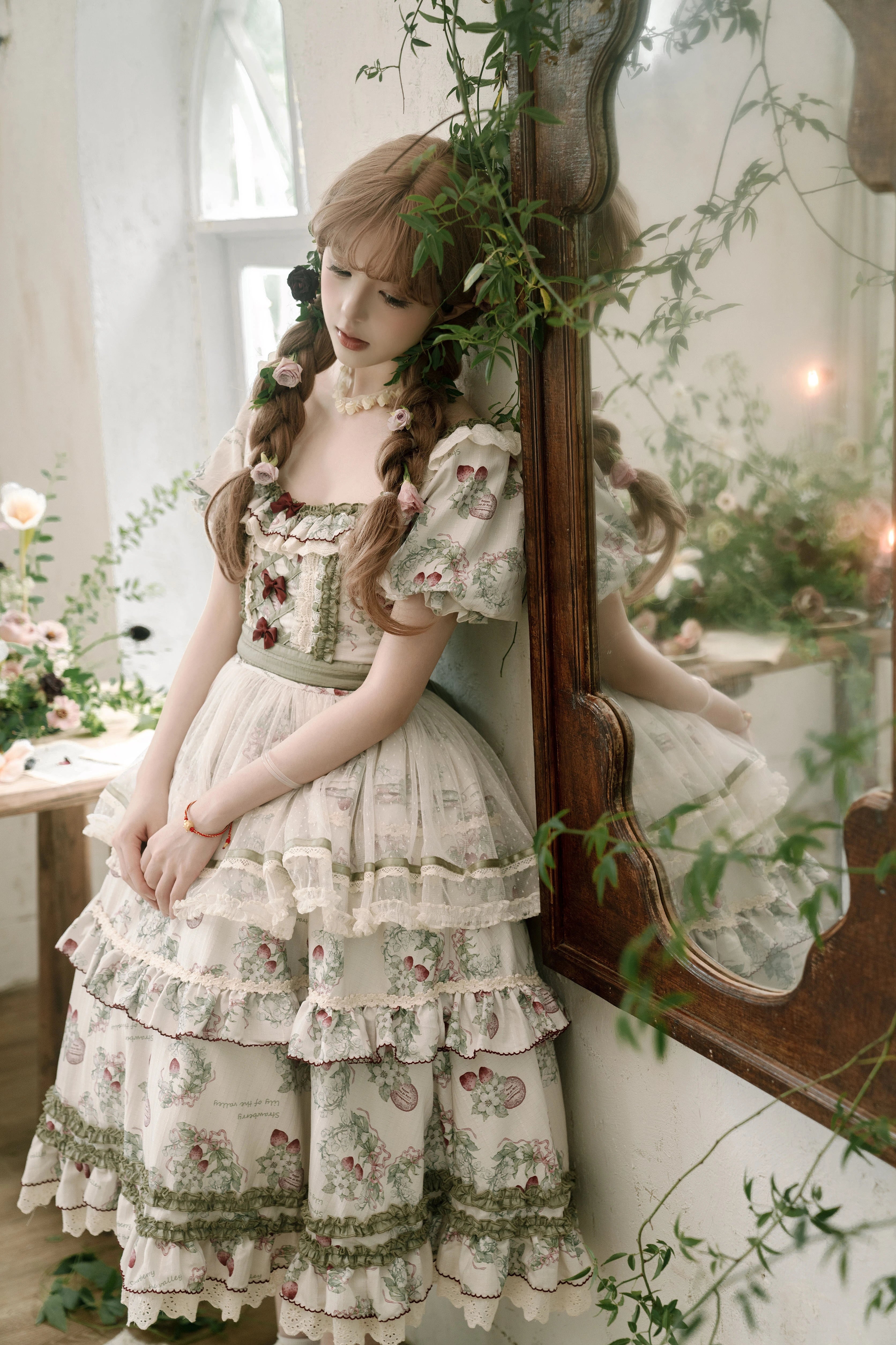 [Pre-orders available until 8/14] Berry Bells short-sleeved dress with apron