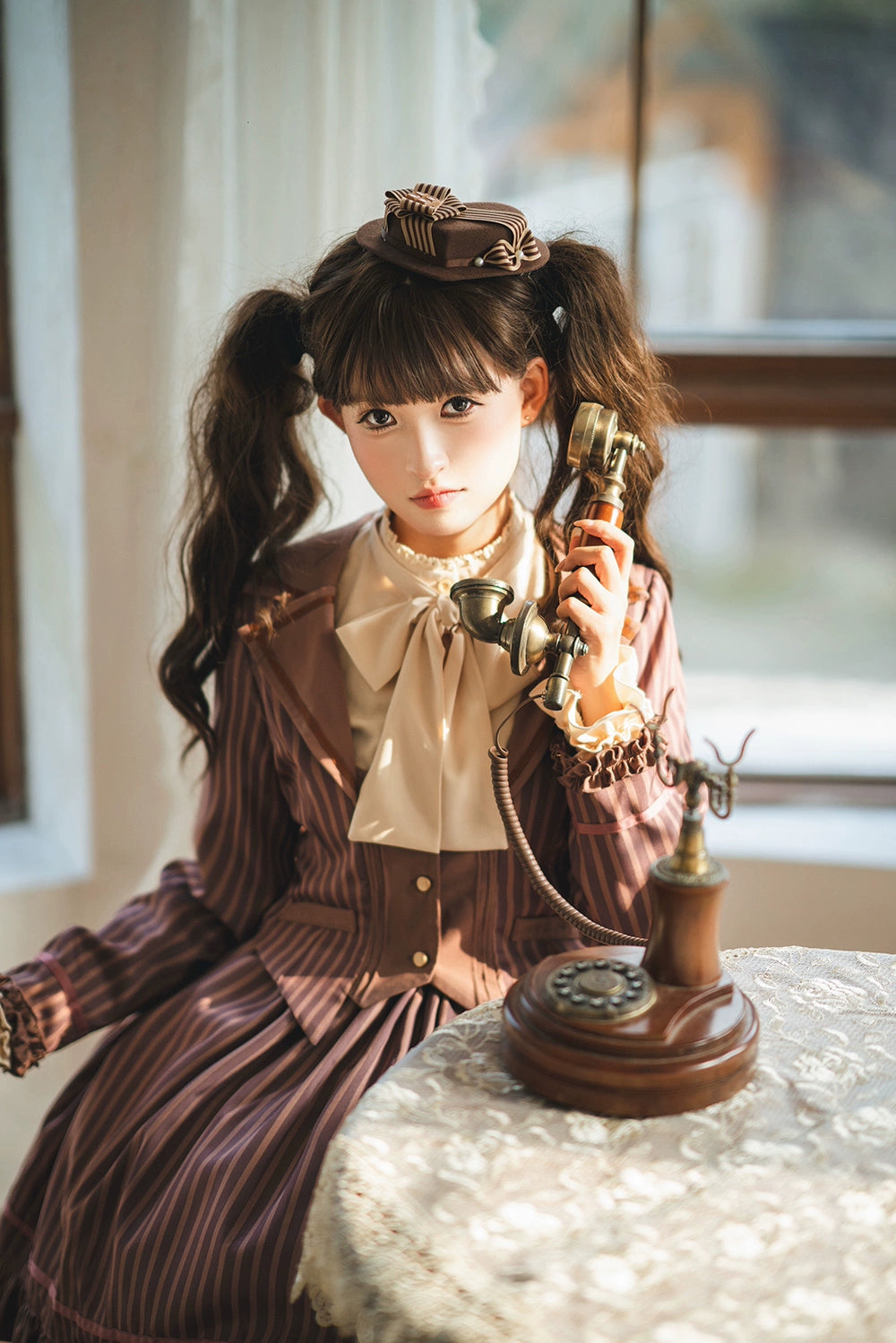 [Pre-orders available until 12/4] Classic Chocolat Stripe Short Jacket