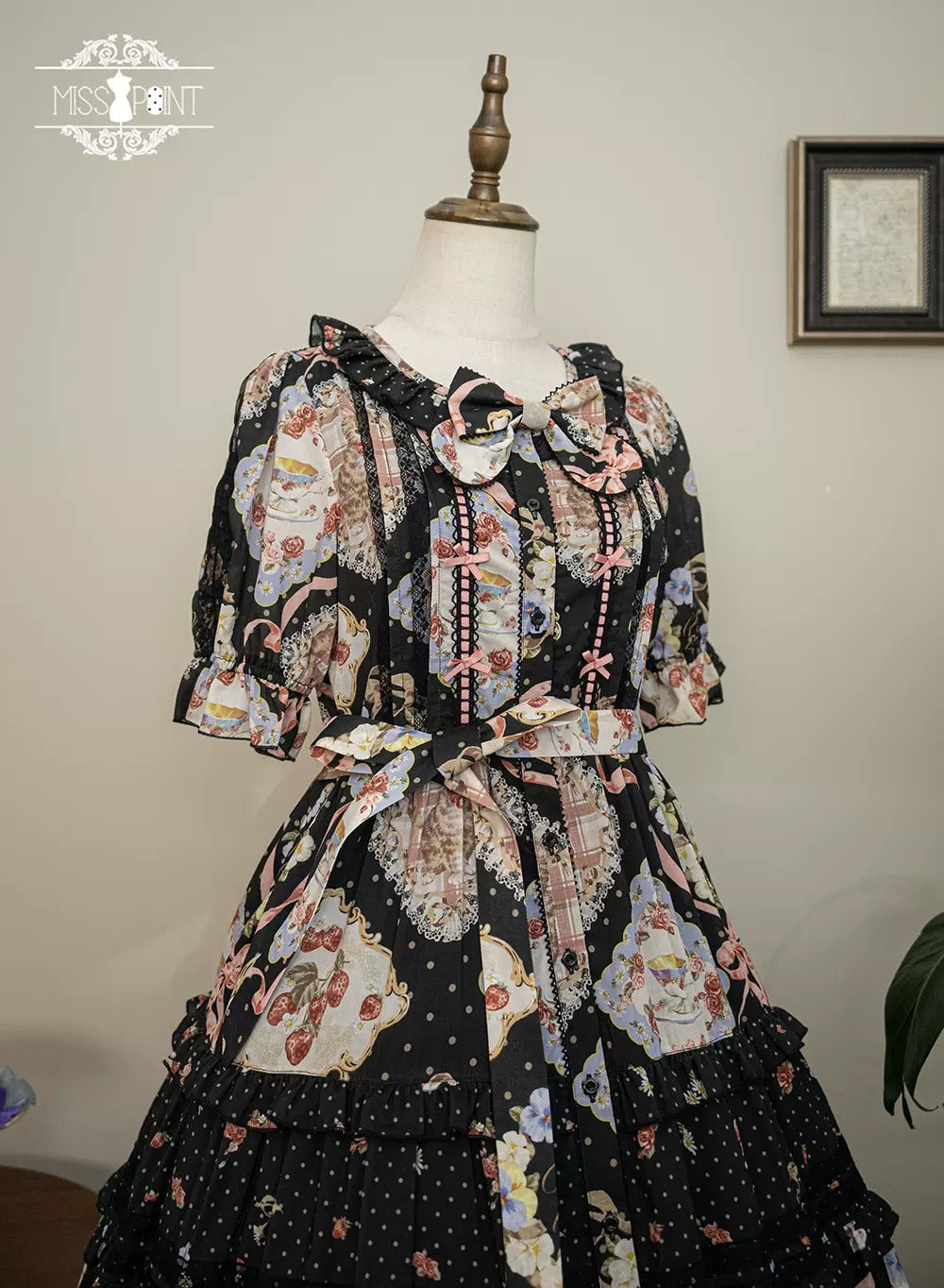 [Pre-orders available until 2/19] Cat Rose Tea Party Daily Dress