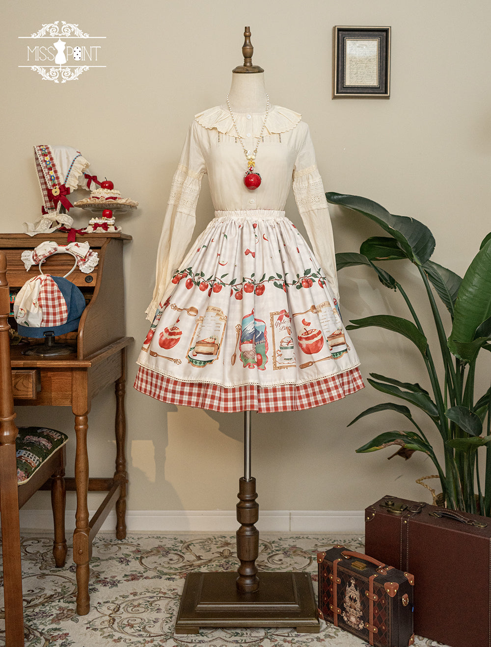 [Pre-order] Apple Garden Bavarian-style reversible skirt