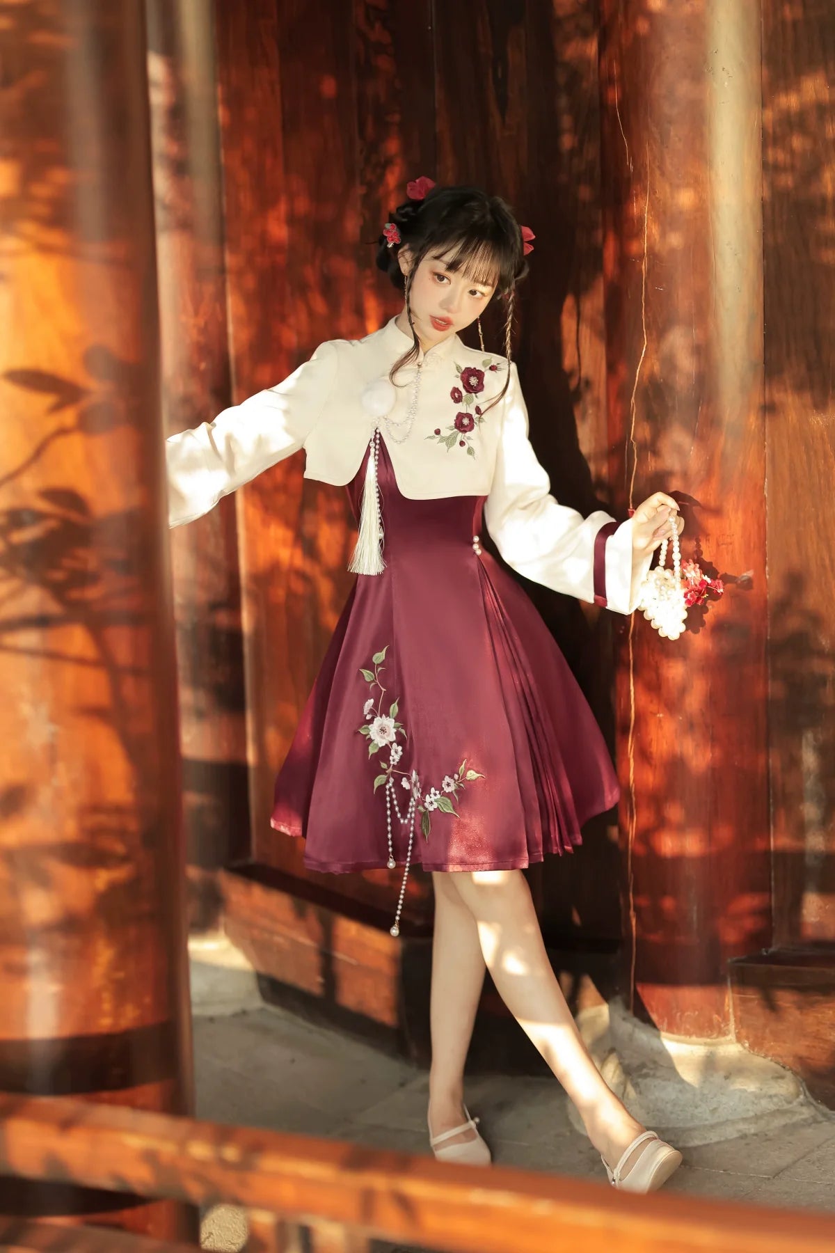 [Pre-order] Winter Tsubaki Pearl Chain Jumper Skirt and Tops