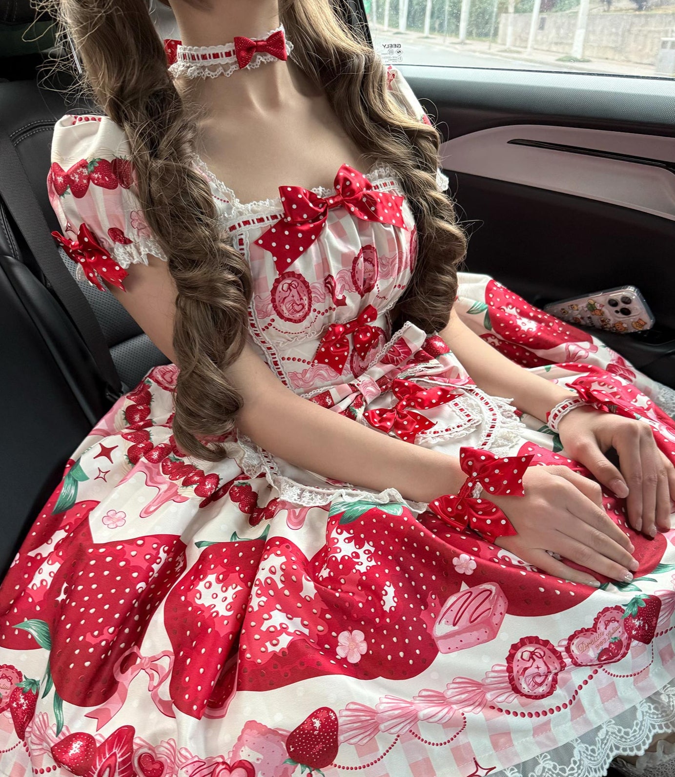 [Pre-orders available until 3/16] Dream to Strawberry Print Dress