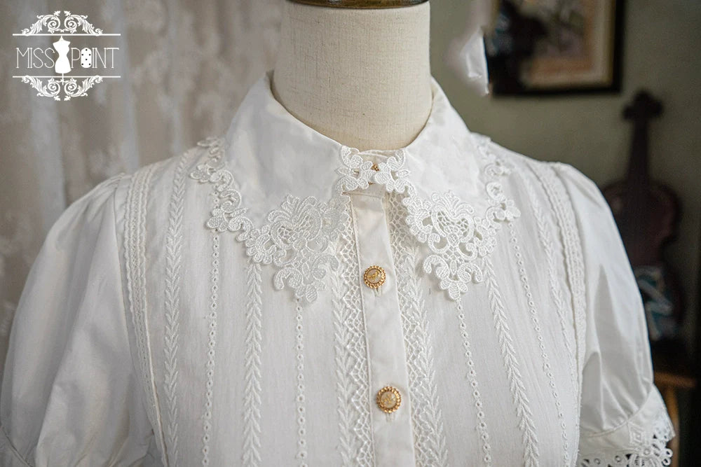 [Pre-order] Secret Key White Lace Short Sleeve Blouse