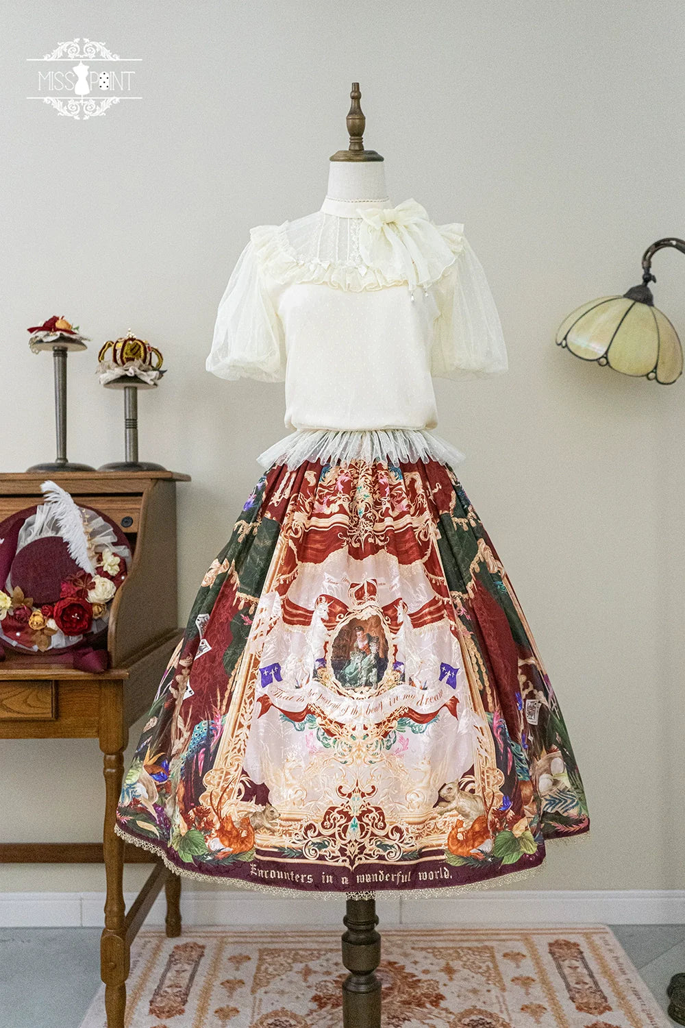 [Pre-order] Wanhua Mirror Western Aristocrat-style Skirt, Lace Type