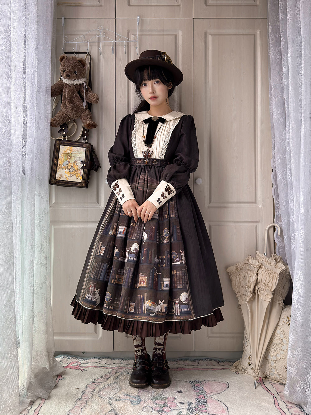 【受注予約11/6まで】German Bookcase ワンピース（ケープなし）