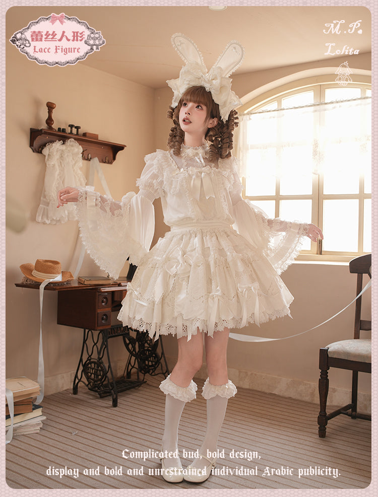 【受注予約12/23まで】Lace Figure 長袖ローウエストワンピース