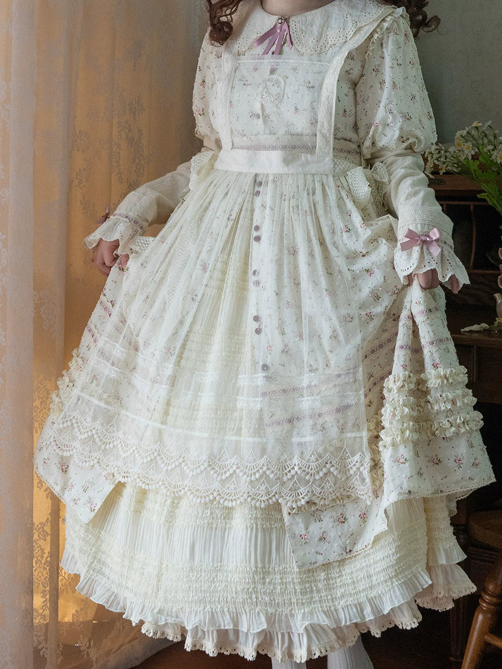 [Pre-order] Pink Flower Polka Dot Sheer Apron