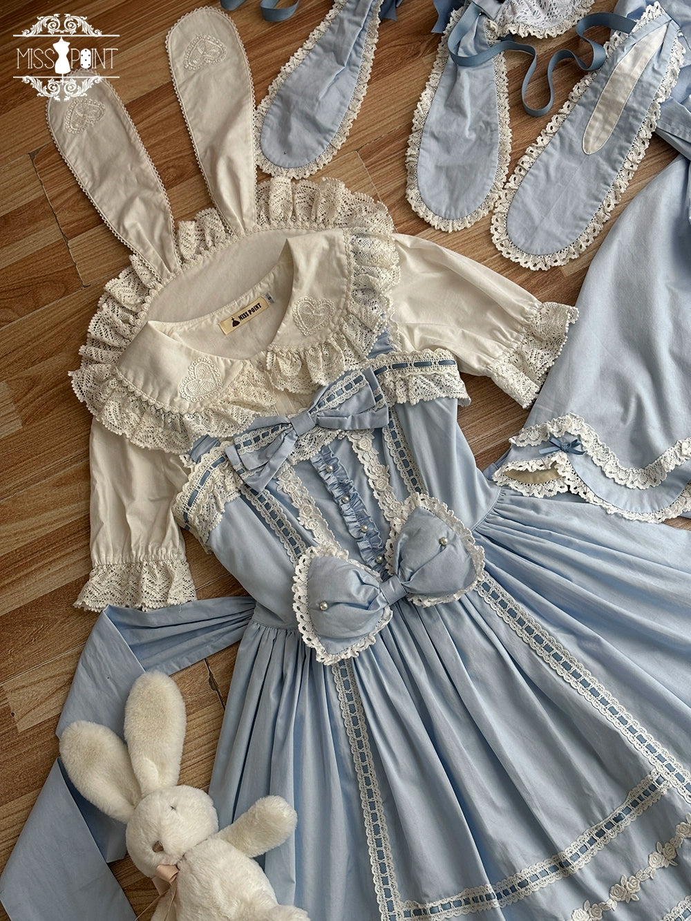 【予約販売】Antique Petal Rabbit リボンジャンパースカート