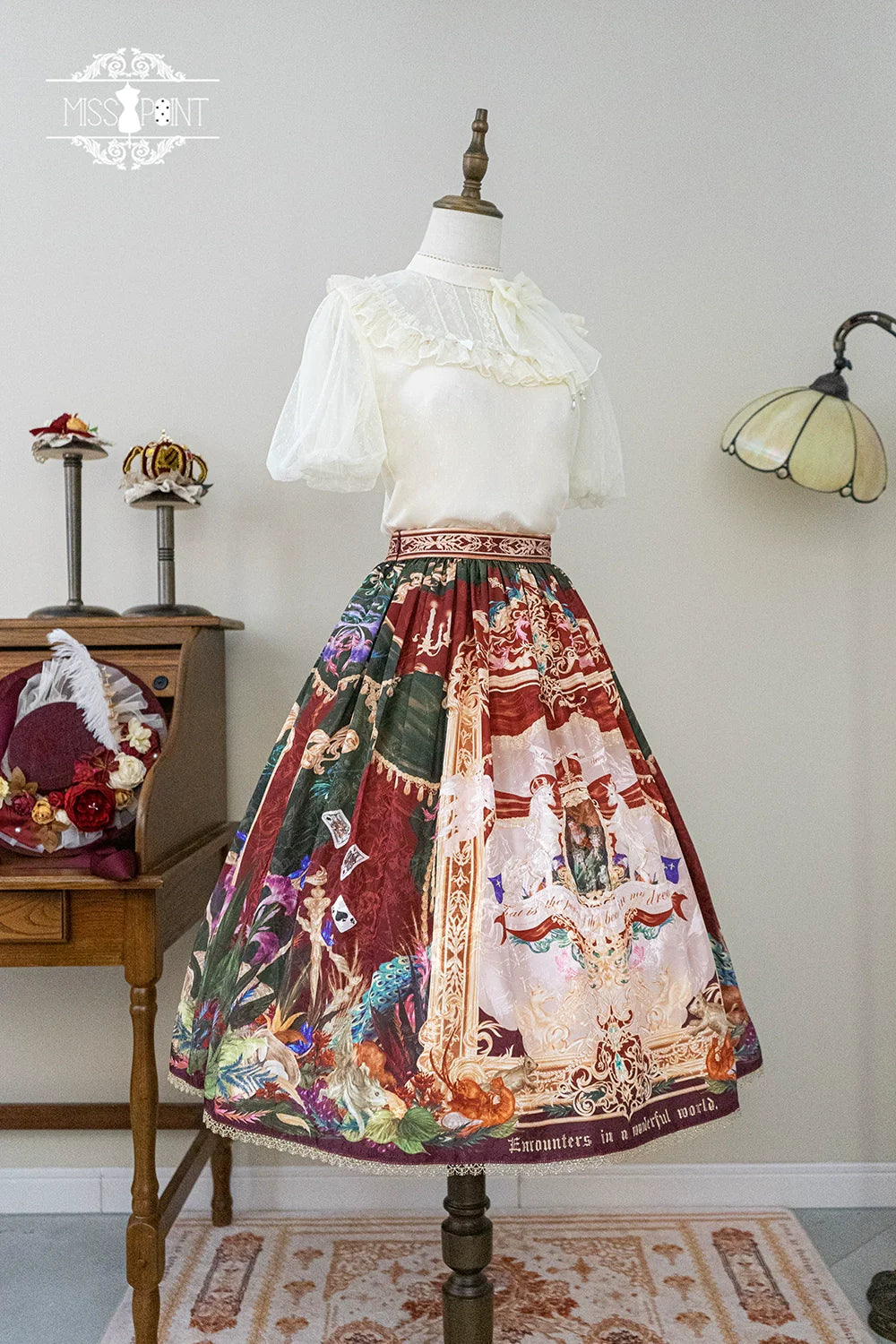 [Pre-order] Wanhua Mirror Western Aristocrat-style Skirt, Lace Type