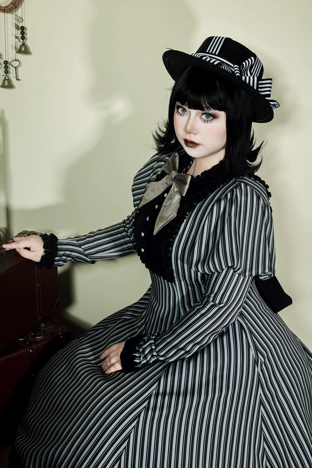 [Pre-orders available until 12/4] Classic Chocolat Stripe Long Dress