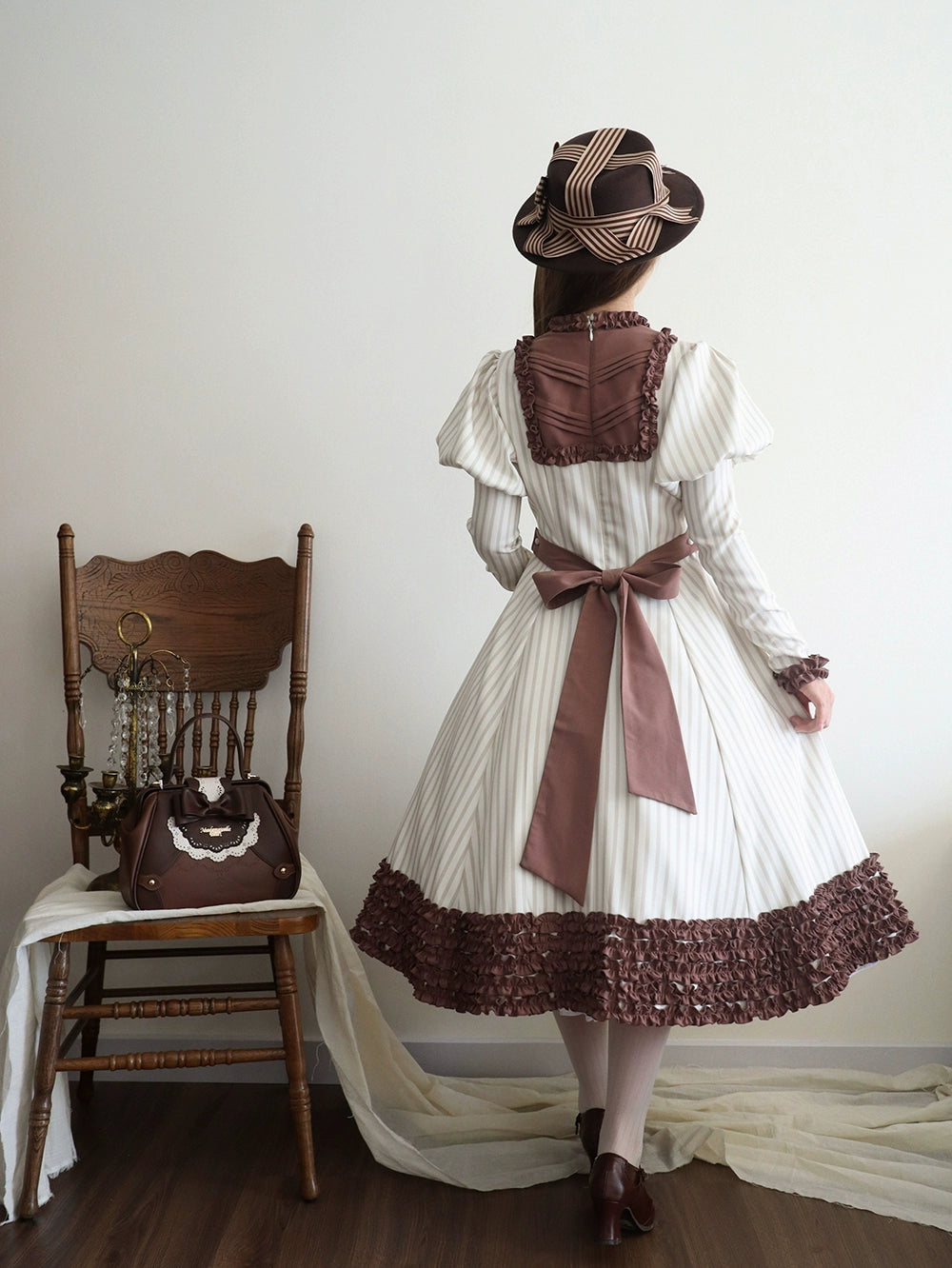 [Pre-orders available until 12/4] Classic Chocolat Stripe Long Dress