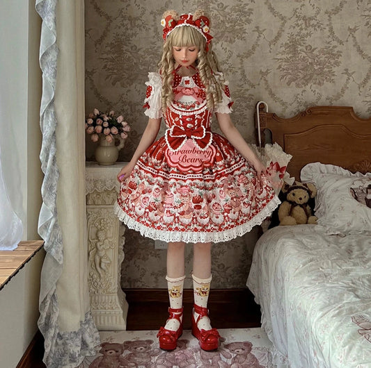 [Pre-orders available until 8/28] Bear Strawberry Garden Jumper Skirt 3-piece set