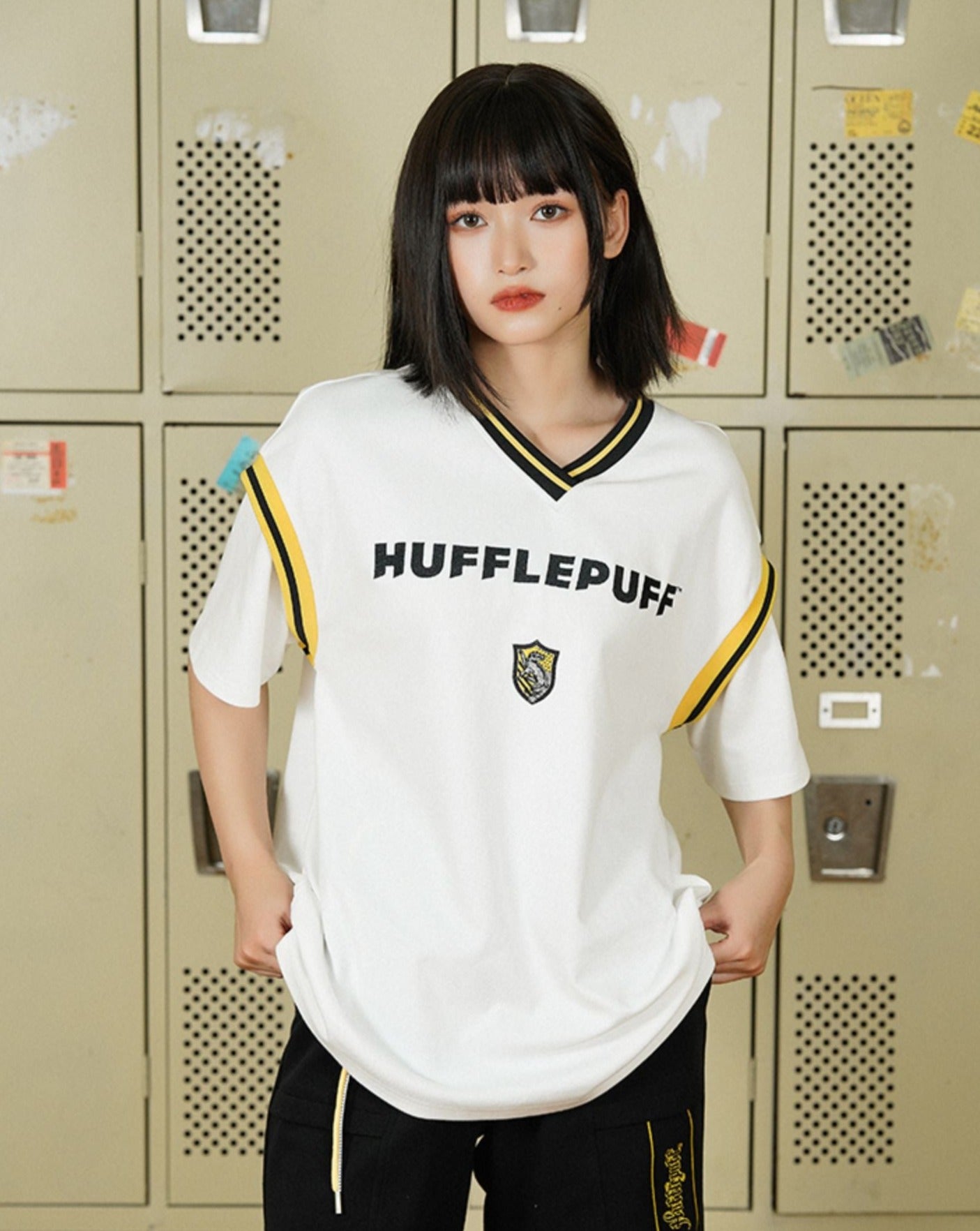 Hogwarts School of Witchcraft and Wizardry V-Neck Pullover