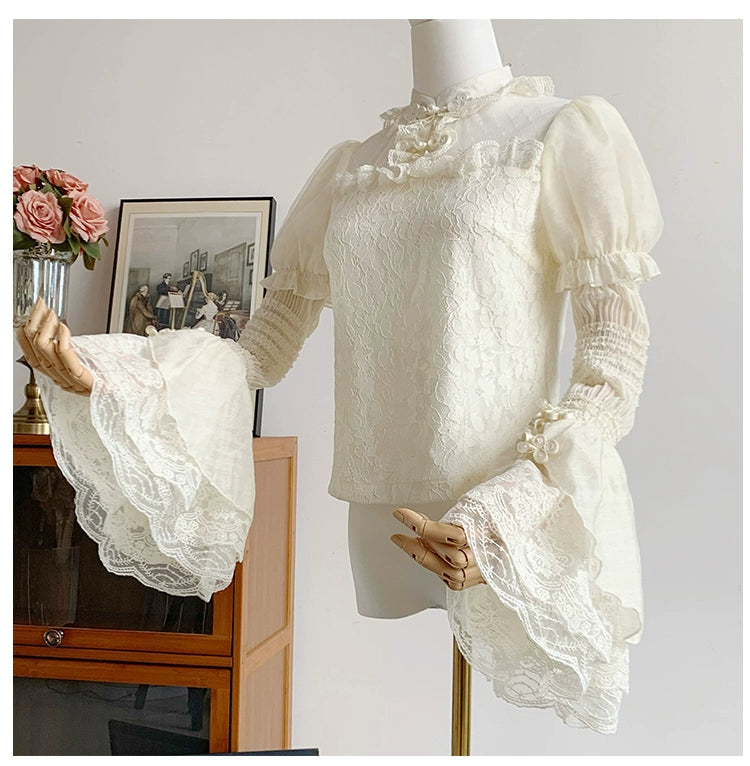 Lace floral blouse with detachable sleeves