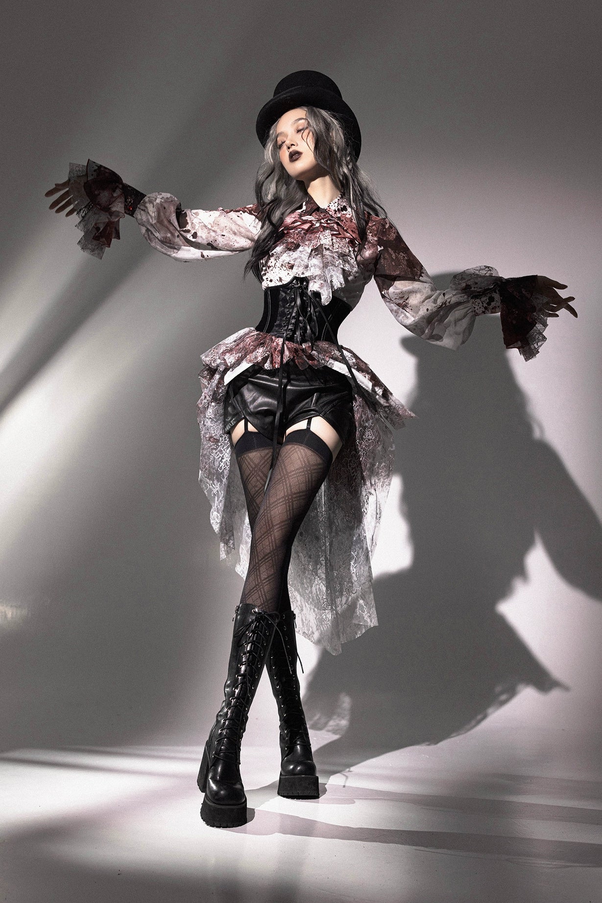 [Pre-orders until 9/18] Horrible Wonderland Corset with Tail