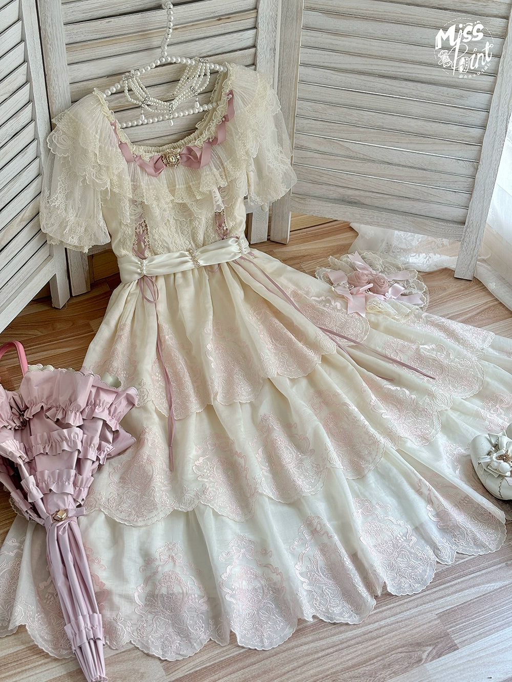 【受注予約9/25まで】Noble Garden 付け袖付き刺繍ワンピース