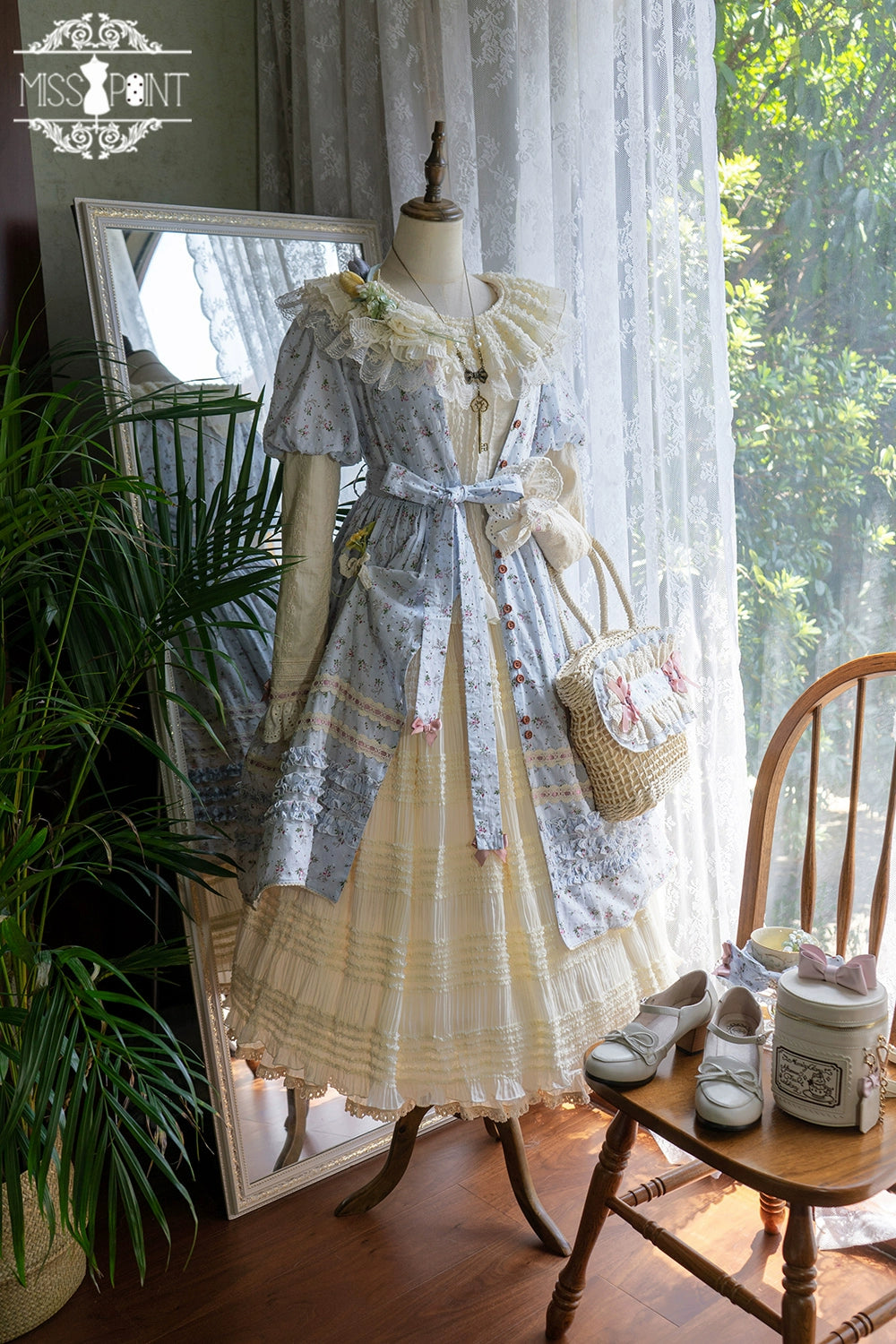 [Pre-orders available until 2/19] Cat Rose Tea Party Ruffled Long Sleeve Blouse